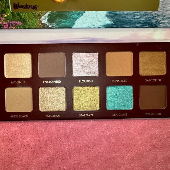 NWOB Wander Beauty Wanderess Escape 10 Shade Eyeshadow Makeup Palette - Picture 3 of 11